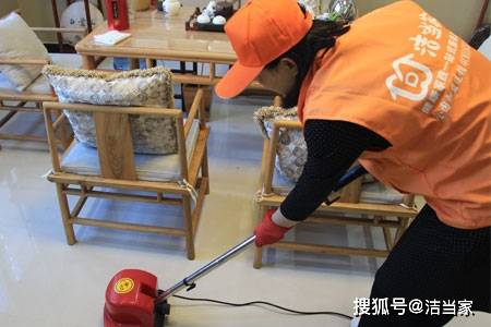 創(chuàng)業(yè)新藍(lán)海 為何家政服務(wù)加盟與家居裝飾雙軌并行？